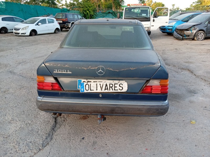 mercedes-benz 124 sedán (w124) del año 1991