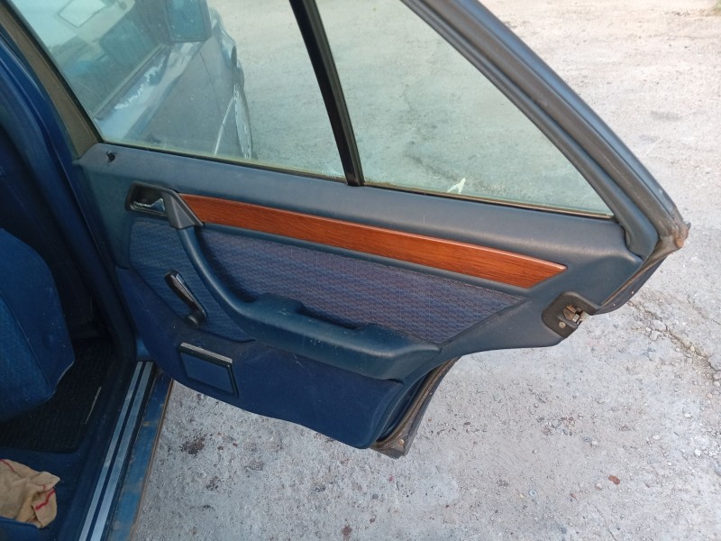 mercedes-benz 124 sedán (w124) del año 1991