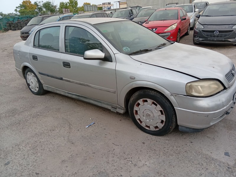 opel astra g sedán (t98) del año 2002