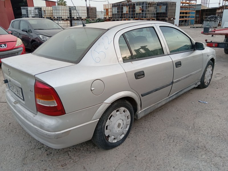 opel astra g sedán (t98) del año 2002