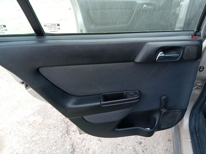 opel astra g sedán (t98) del año 2002