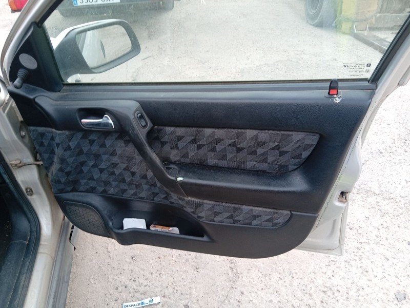 opel astra g sedán (t98) del año 2002