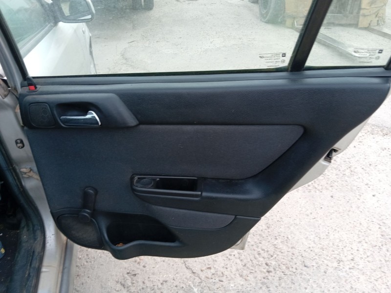 opel astra g sedán (t98) del año 2002