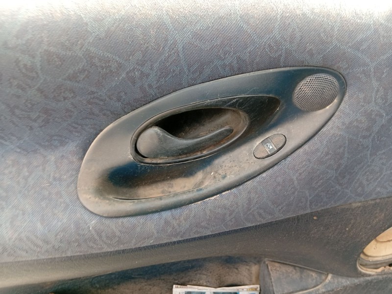 ford galaxy i (wgr) del año 2004