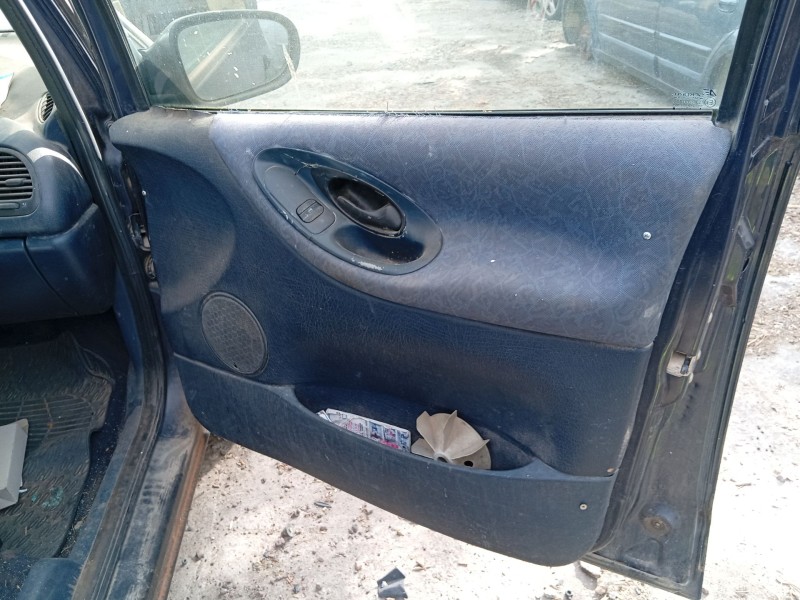 ford galaxy i (wgr) del año 2004