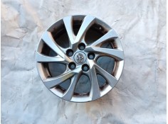 Recambio de llanta para toyota auris (_e18_) 1.4 d-4d (nde180_) referencia OEM IAM 4261102L80 3707733 19130113D3