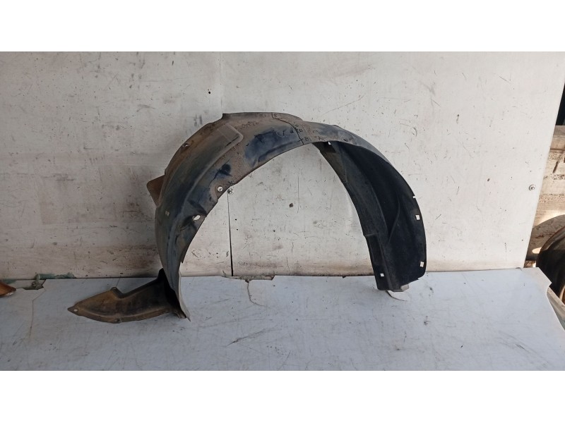 Recambio de paso de rueda delantero izquierdo para hyundai i30 (fd) 1.4 referencia OEM IAM 868112R000  