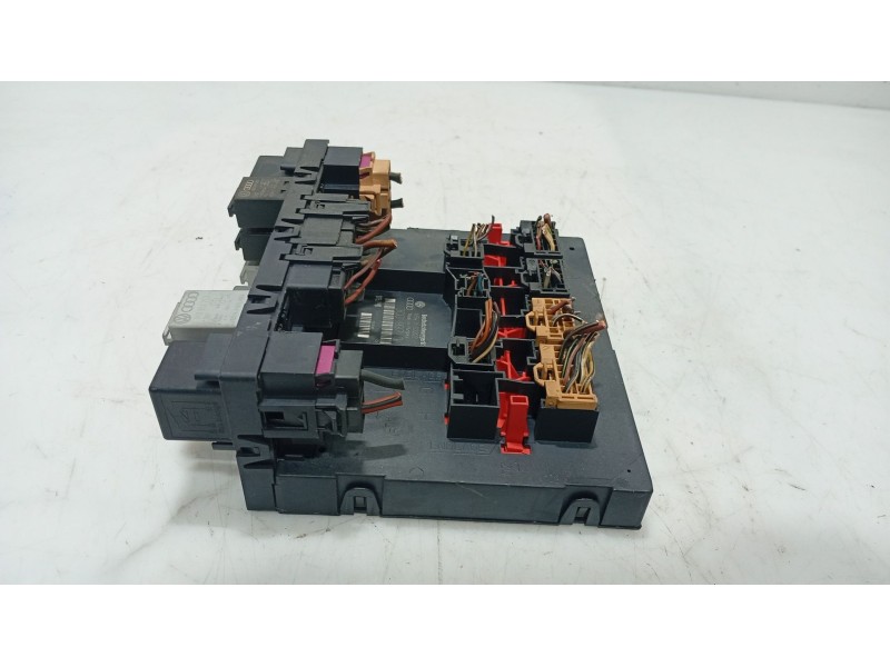 Recambio de caja reles / fusibles para seat leon (1p1) 1.9 tdi referencia OEM IAM 1K0937125A  