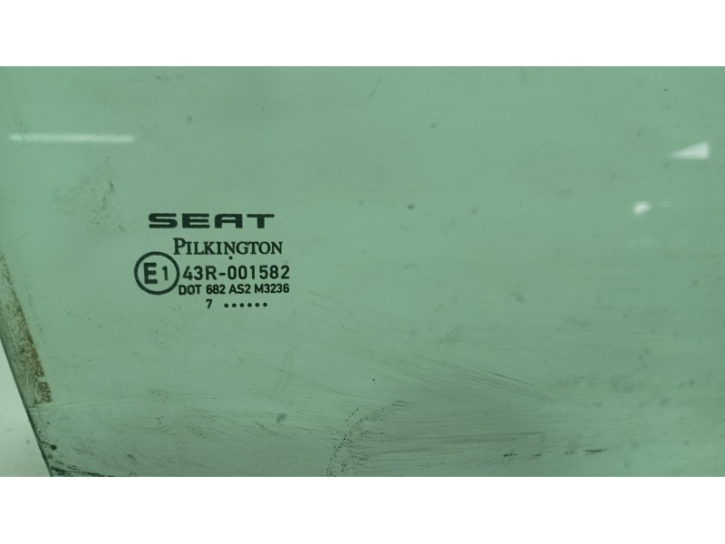 Recambio de luna delantera derecha para seat leon (1p1) 1.9 tdi referencia OEM IAM 1P0845202B  