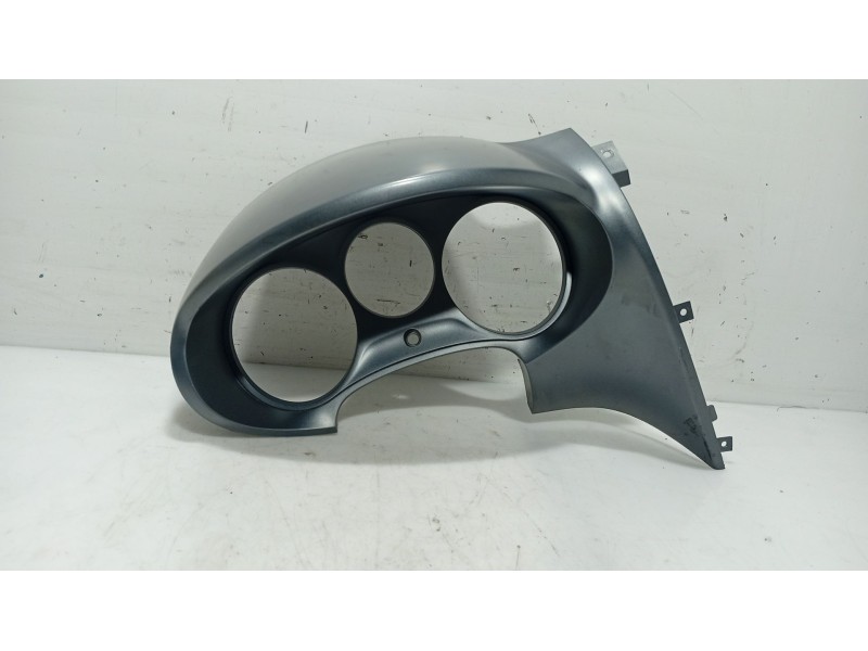 Recambio de moldura para seat leon (1p1) 1.9 tdi referencia OEM IAM   