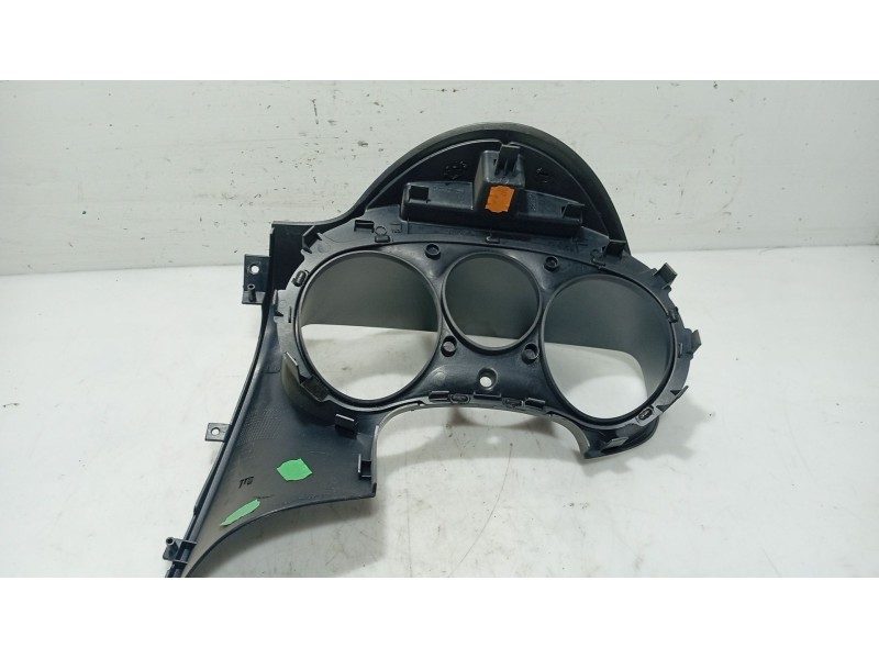 Recambio de moldura para seat leon (1p1) 1.9 tdi referencia OEM IAM   