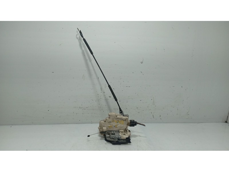 Recambio de cerradura puerta delantera derecha para seat leon (1p1) 1.9 tdi referencia OEM IAM 1P1837016  