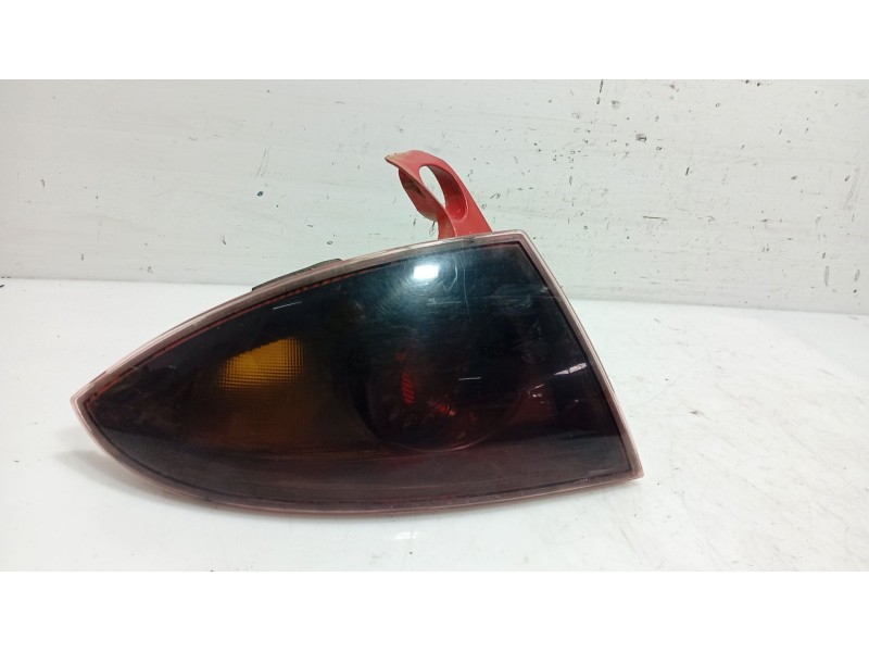 Recambio de piloto trasero izquierdo para seat leon (1p1) 1.9 tdi referencia OEM IAM 1P0945111C  