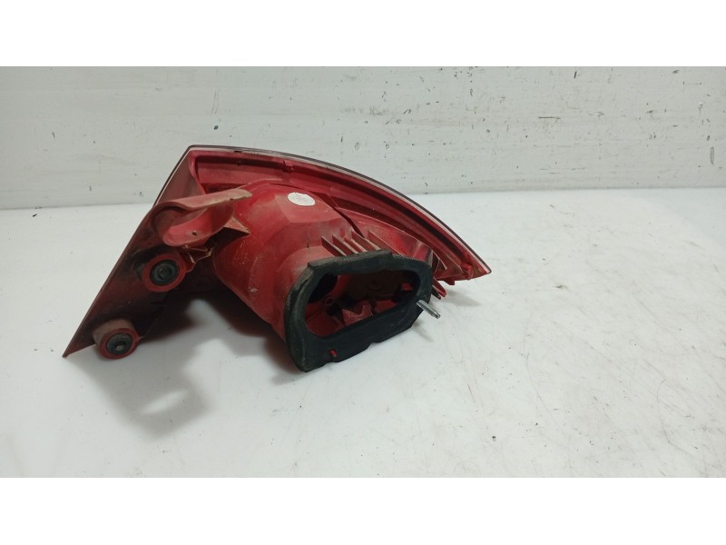 Recambio de piloto trasero izquierdo para seat leon (1p1) 1.9 tdi referencia OEM IAM 1P0945111C  