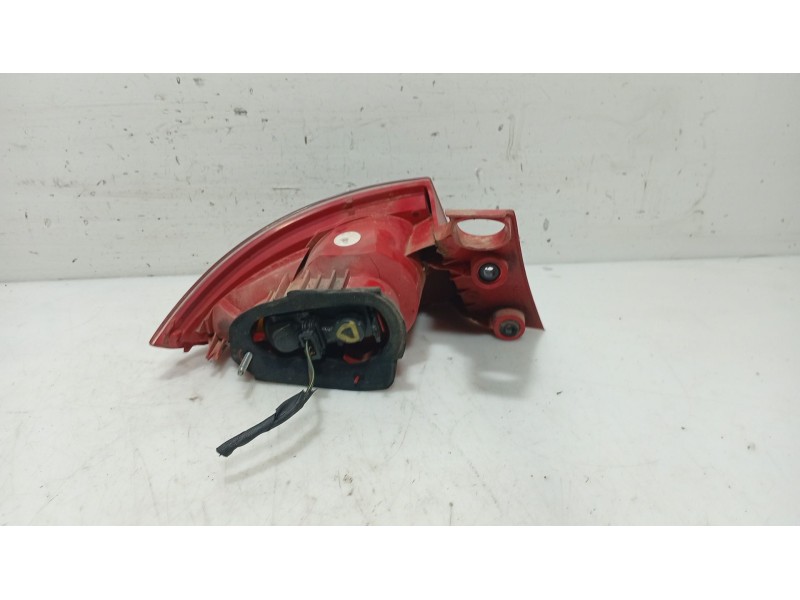 Recambio de piloto trasero derecho para seat leon (1p1) 1.9 tdi referencia OEM IAM 1P0945112C  