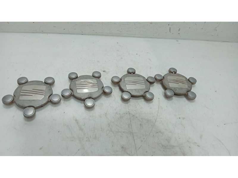 Recambio de tapacubos para seat leon (1p1) 1.9 tdi referencia OEM IAM   