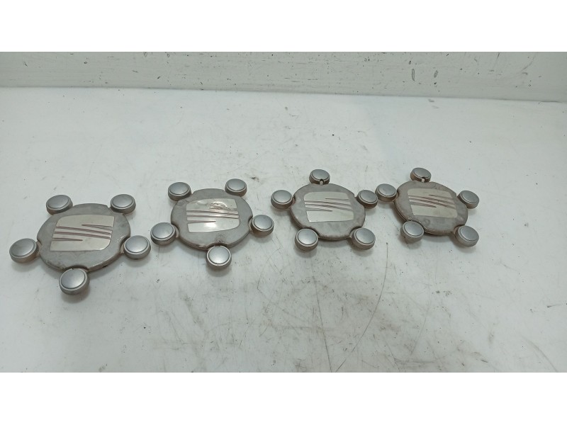 Recambio de tapacubos para seat leon (1p1) 1.9 tdi referencia OEM IAM   