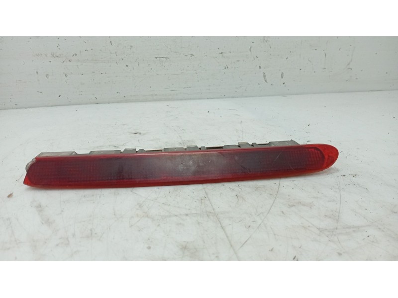 Recambio de luz central de freno para seat leon (1p1) 1.9 tdi referencia OEM IAM   