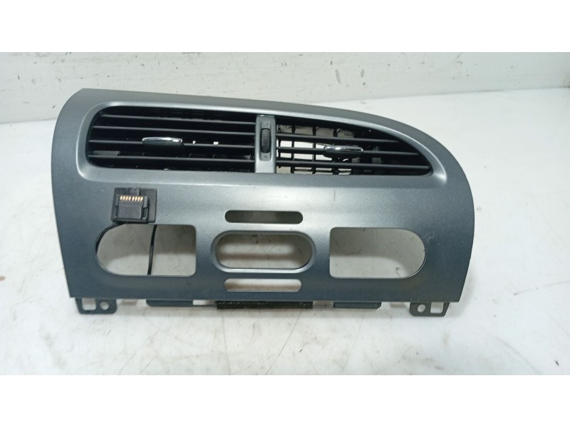 Recambio de moldura para seat leon (1p1) 1.9 tdi referencia OEM IAM   