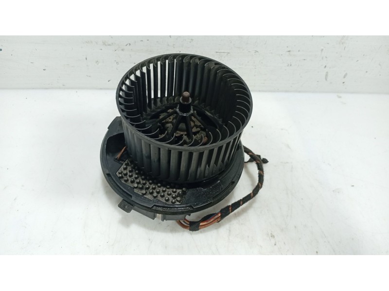 Recambio de ventilador calefaccion para seat leon (1p1) 1.9 tdi referencia OEM IAM 1K1820015Q  