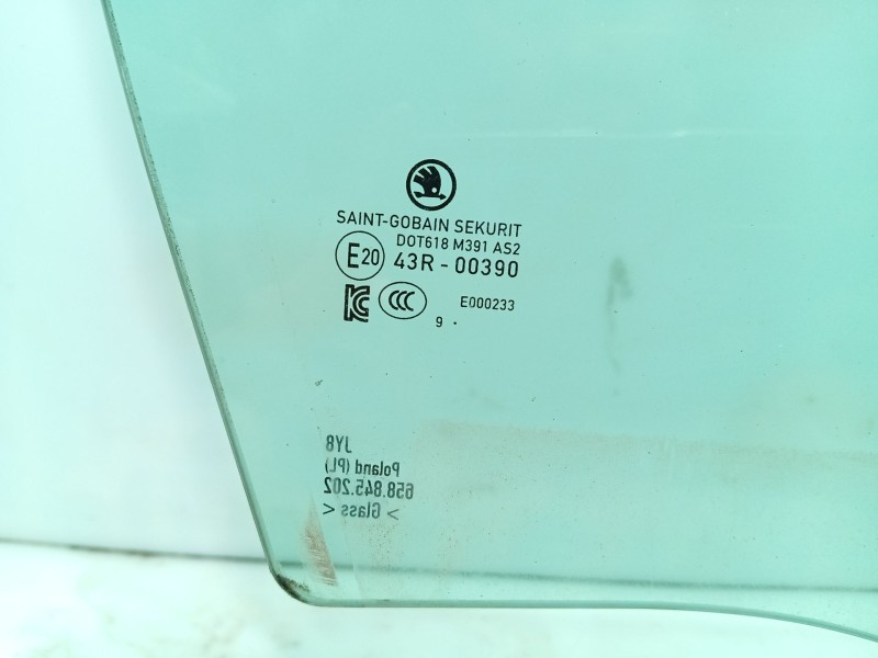 Recambio de luna delantera derecha para skoda kamiq (nw4) 1.0 tsi referencia OEM IAM 658845202  