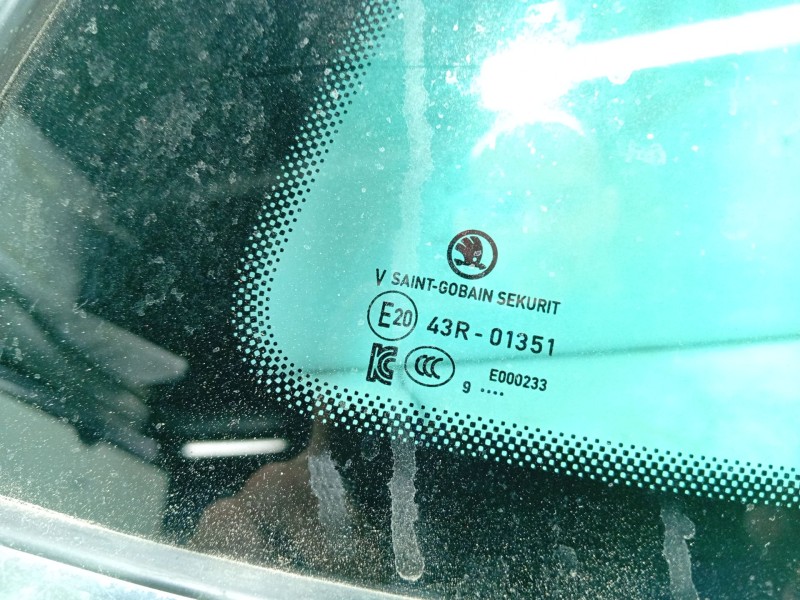 Recambio de luna custodia trasera derecha para skoda kamiq (nw4) 1.0 tsi referencia OEM IAM   