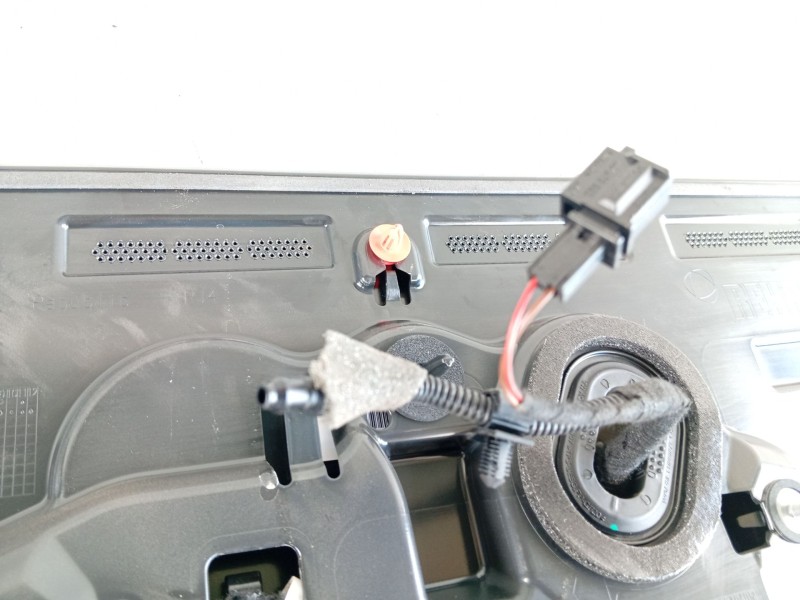 Recambio de moldura para skoda kamiq (nw4) 1.0 tsi referencia OEM IAM   