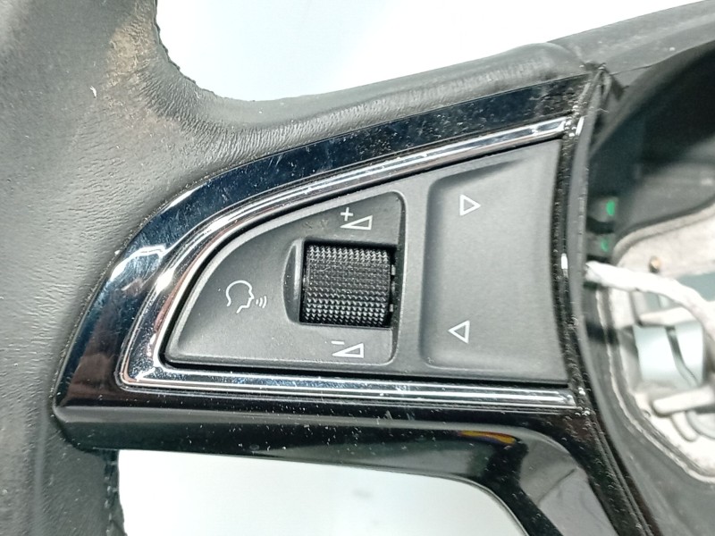 Recambio de volante para skoda kamiq (nw4) 1.0 tsi referencia OEM IAM   