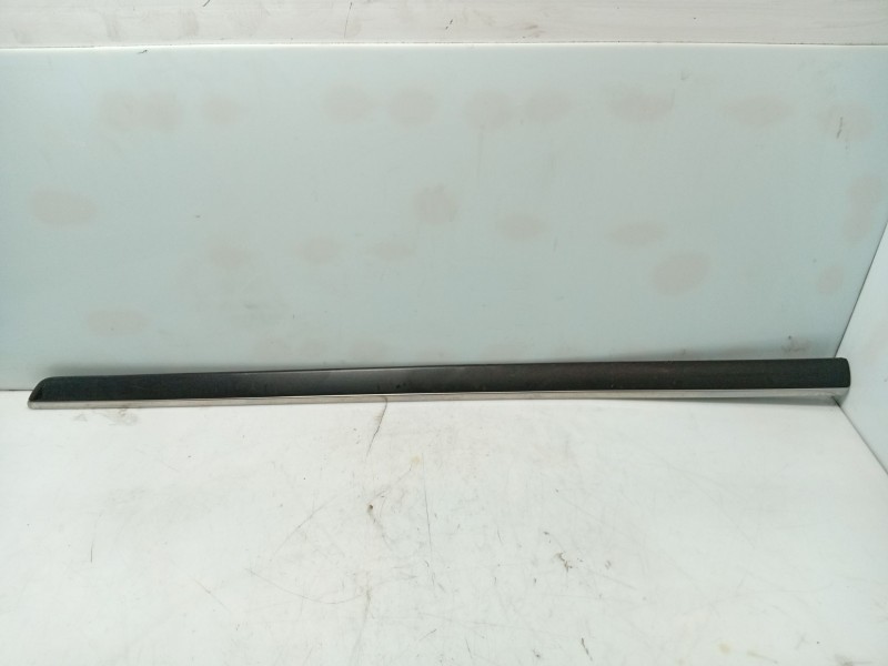 Recambio de moldura para peugeot 407 (6d_) 1.6 hdi 110 (6d9hzc, 6d9hyc) referencia OEM IAM 96445549XT  