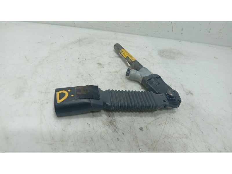 Recambio de anclaje cinturon delantero izquierdo para opel antara a (l07) 2.0 cdti referencia OEM IAM   