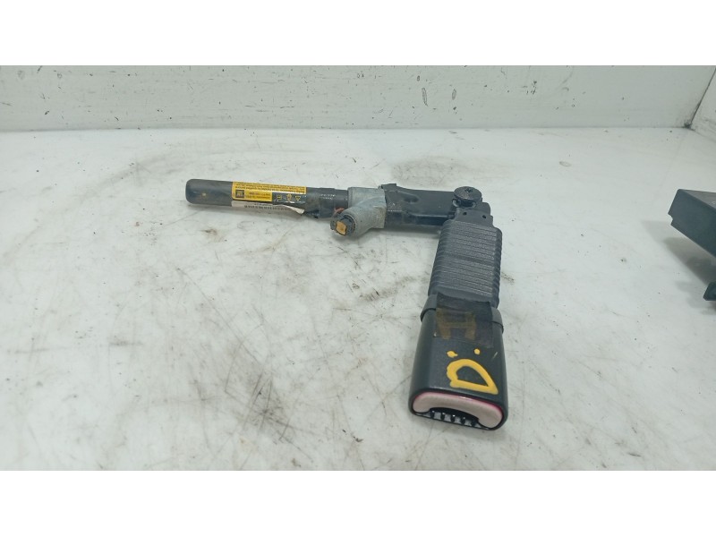 Recambio de anclaje cinturon delantero izquierdo para opel antara a (l07) 2.0 cdti referencia OEM IAM   