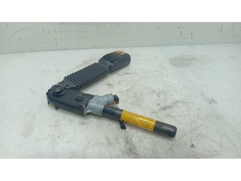 Recambio de anclaje cinturon delantero izquierdo para opel antara a (l07) 2.0 cdti referencia OEM IAM   