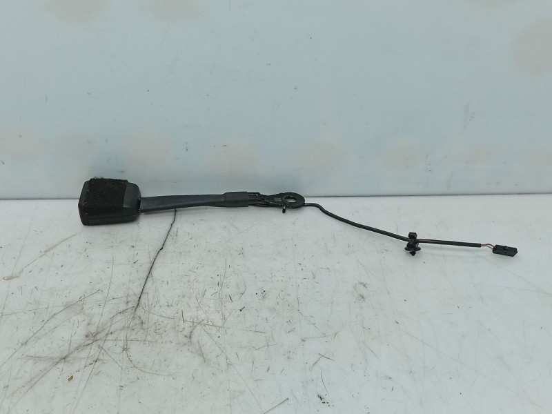 Recambio de anclaje cinturon delantero derecho para skoda kamiq (nw4) 1.0 tsi referencia OEM IAM   