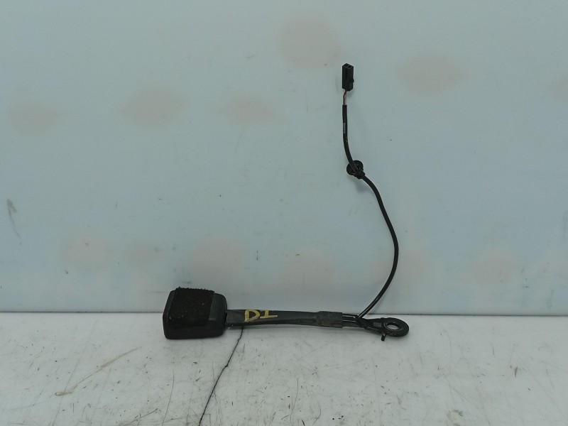 Recambio de anclaje cinturon delantero izquierdo para skoda kamiq (nw4) 1.0 tsi referencia OEM IAM   