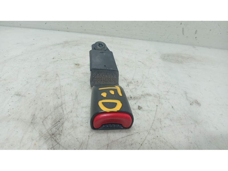 Recambio de anclaje cinturon trasero derecho para opel antara a (l07) 2.0 cdti referencia OEM IAM   