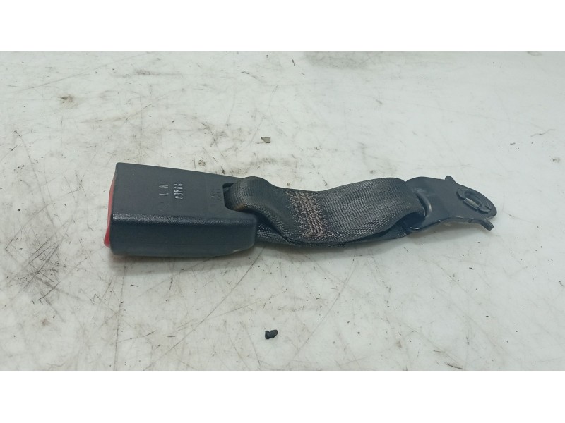 Recambio de anclaje cinturon trasero izquierdo para opel antara a (l07) 2.0 cdti referencia OEM IAM   
