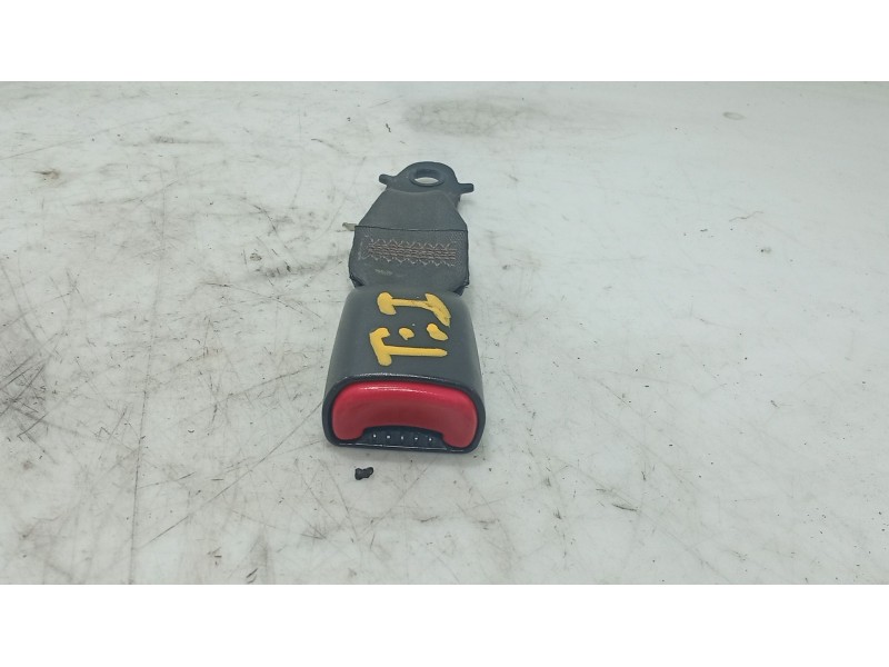 Recambio de anclaje cinturon trasero izquierdo para opel antara a (l07) 2.0 cdti referencia OEM IAM   