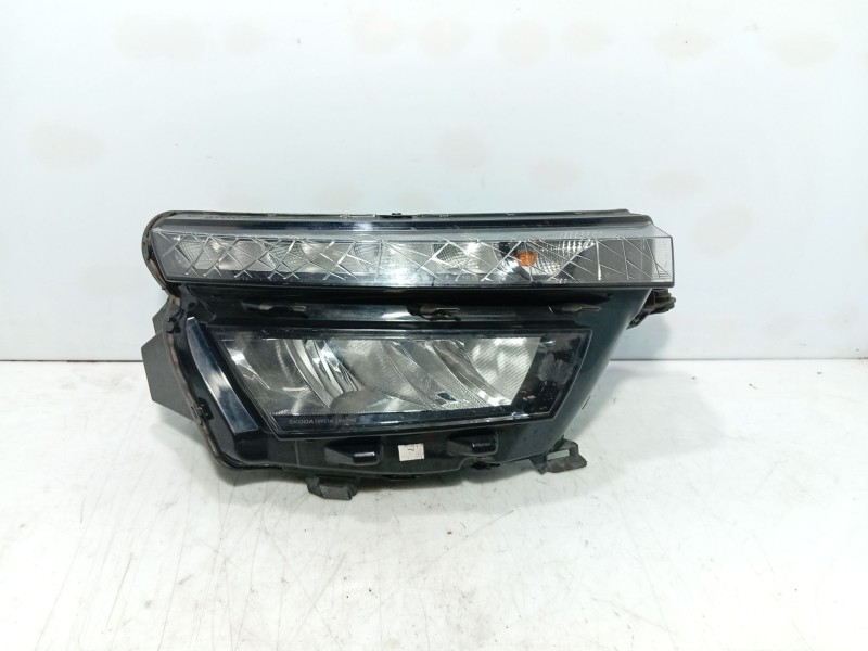 Recambio de faro derecho para skoda kamiq (nw4) 1.0 tsi referencia OEM IAM 658941016  