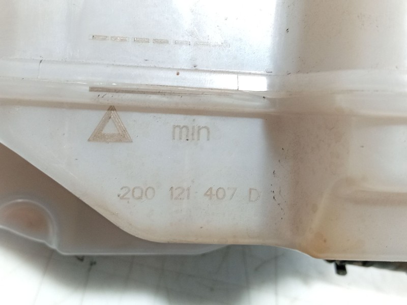 Recambio de deposito expansion para skoda kamiq (nw4) 1.0 tsi referencia OEM IAM 2Q0121407D  