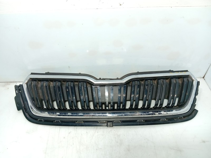 Recambio de moldura para skoda kamiq (nw4) 1.0 tsi referencia OEM IAM   