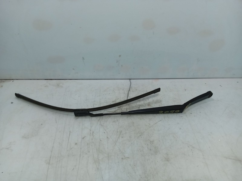 Recambio de brazo limpia delantero izquierdo para skoda kamiq (nw4) 1.0 tsi referencia OEM IAM 657955409  