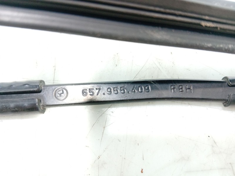 Recambio de brazo limpia delantero izquierdo para skoda kamiq (nw4) 1.0 tsi referencia OEM IAM 657955409  