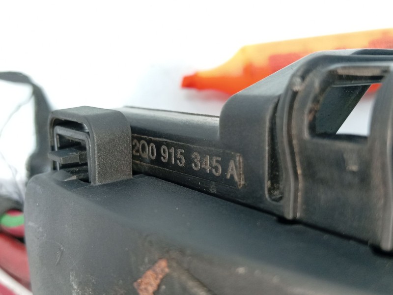 Recambio de caja reles / fusibles para skoda kamiq (nw4) 1.0 tsi referencia OEM IAM 2Q0937615A  