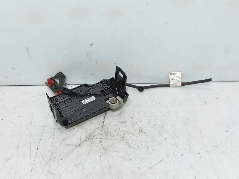 Recambio de caja reles / fusibles para skoda kamiq (nw4) 1.0 tsi referencia OEM IAM 2Q0937615A  