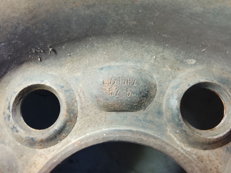 Recambio de llanta delantera derecha para ford tourneo connect 1.8 tdci referencia OEM IAM 5048530  