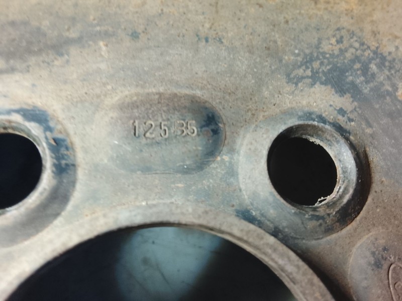 Recambio de llanta delantera derecha para ford tourneo connect 1.8 tdci referencia OEM IAM 5048530  