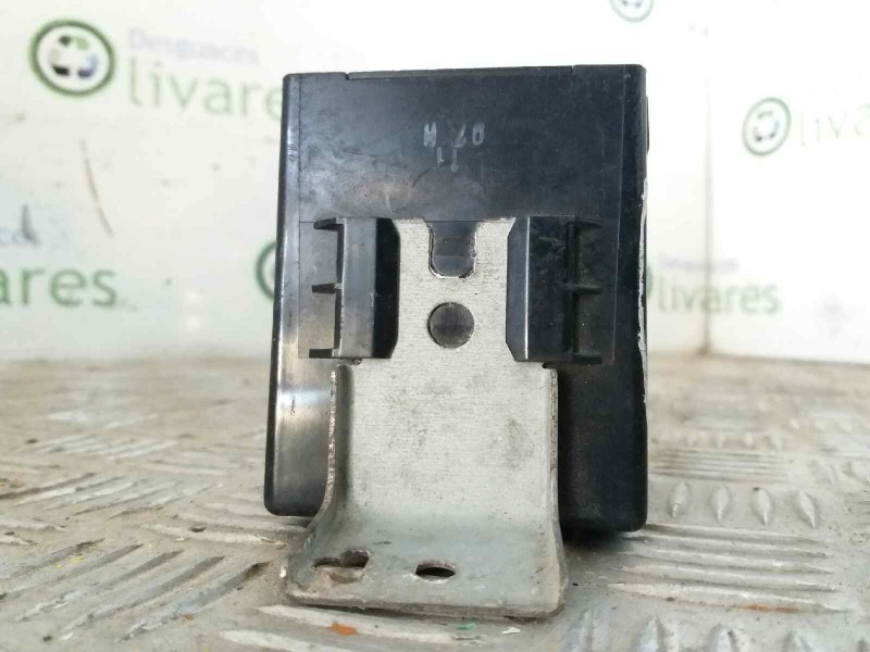 Recambio de modulo electronico para toyota corolla (e12)    |   0.02 - 0.07 | 2002 - 2007 referencia OEM IAM 8865002390 0631 