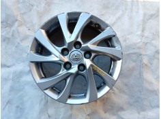 Recambio de llanta para toyota auris (_e18_) 1.4 d-4d (nde180_) referencia OEM IAM 4261102L80 0E22EE4 14A01215D3