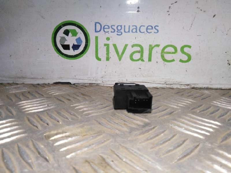 Recambio de mando elevalunas delantero derecho para  referencia OEM IAM   