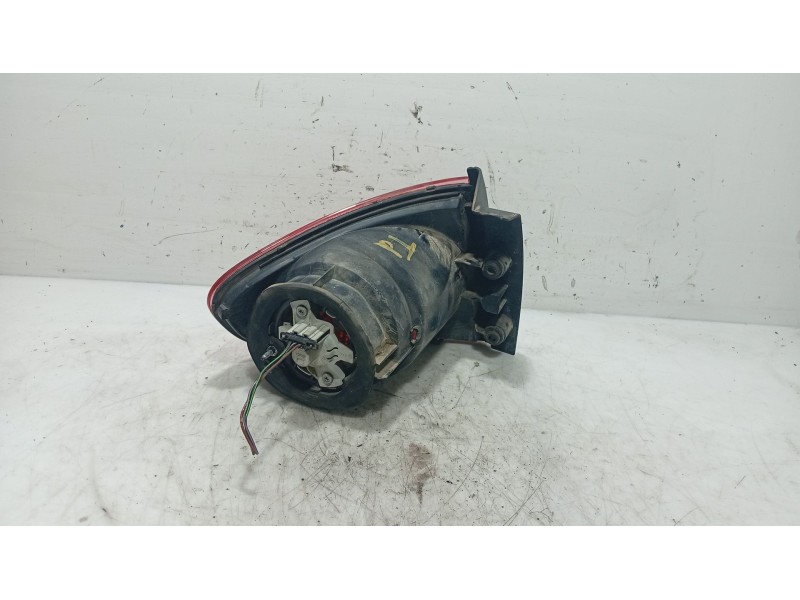 Recambio de piloto trasero derecho para seat altea (5p1) 1.9 tdi referencia OEM IAM 5P0945112B9B9  